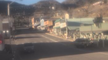 Weather camera view of Overland Hotel.