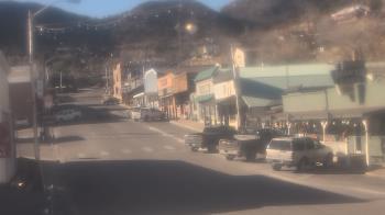 Weather camera view of Overland Hotel.