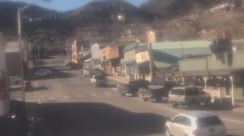 Weather camera view of Overland Hotel.