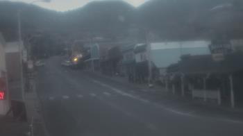 Weather camera view of Overland Hotel.