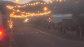 Weather camera view of Overland Hotel.