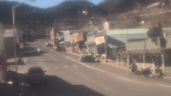 Weather camera view of Overland Hotel.