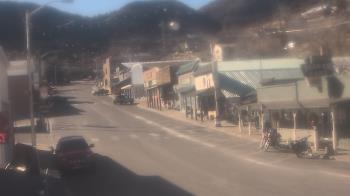 Weather camera view of Overland Hotel.