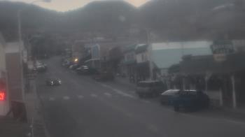 Weather camera view of Overland Hotel.