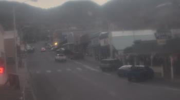 Weather camera view of Overland Hotel.