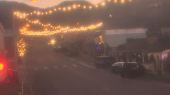 Weather camera view of Overland Hotel.