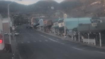 Weather camera view of Overland Hotel.