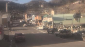 Weather camera view of Overland Hotel.