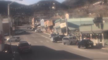 Weather camera view of Overland Hotel.