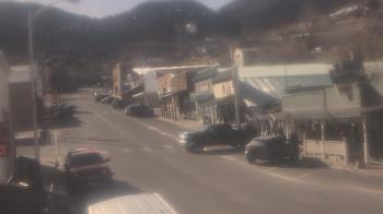 Weather camera view of Overland Hotel.