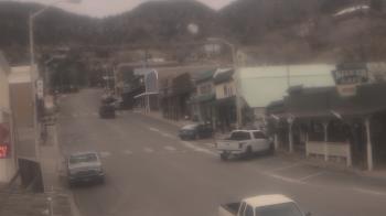 Weather camera view of Overland Hotel.