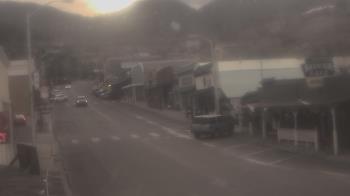 Weather camera view of Overland Hotel.