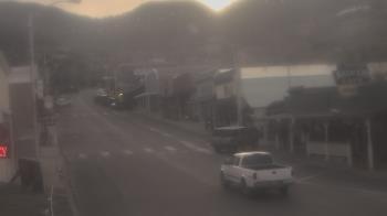 Weather camera view of Overland Hotel.