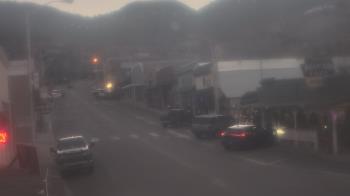 Weather camera view of Overland Hotel.