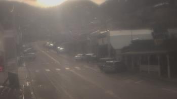 Weather camera view of Overland Hotel.