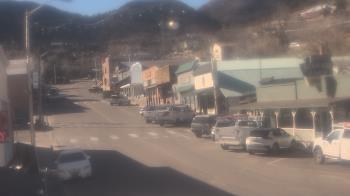 Weather camera view of Overland Hotel.