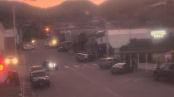 Weather camera view of Overland Hotel.