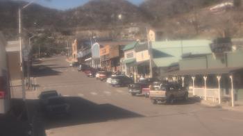 Weather camera view of Overland Hotel.