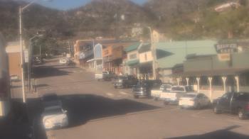 Weather camera view of Overland Hotel.