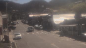 Weather camera view of Overland Hotel.
