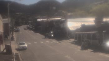 Weather camera view of Overland Hotel.