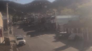 Weather camera view of Overland Hotel.