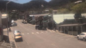 Weather camera view of Overland Hotel.
