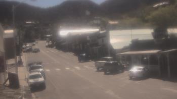 Weather camera view of Overland Hotel.