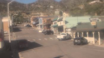 Weather camera view of Overland Hotel.
