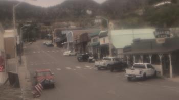 Weather camera view of Overland Hotel.