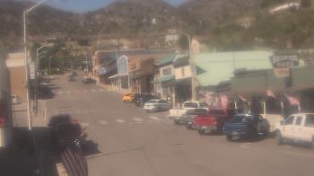 Weather camera view of Overland Hotel.