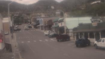 Weather camera view of Overland Hotel.