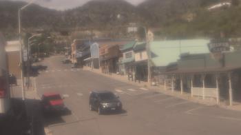 Weather camera view of Overland Hotel.