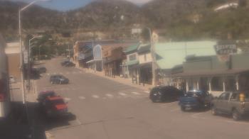 Weather camera view of Overland Hotel.
