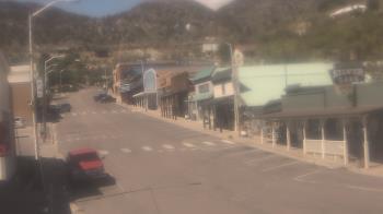 Weather camera view of Overland Hotel.