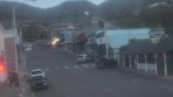 Weather camera view of Overland Hotel.
