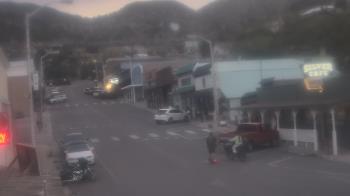 Weather camera view of Overland Hotel.