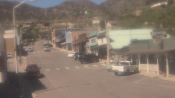 Weather camera view of Overland Hotel.