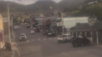 Weather camera view of Overland Hotel.