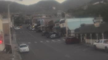 Weather camera view of Overland Hotel.
