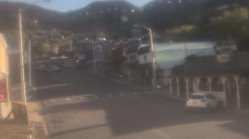 Weather camera view of Overland Hotel.