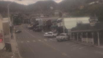 Weather camera view of Overland Hotel.