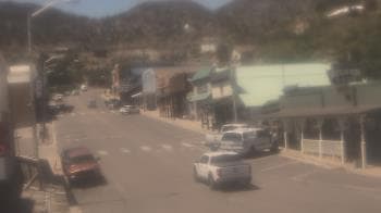 Weather camera view of Overland Hotel.