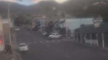 Weather camera view of Overland Hotel.
