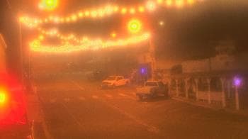 Weather camera view of Overland Hotel.