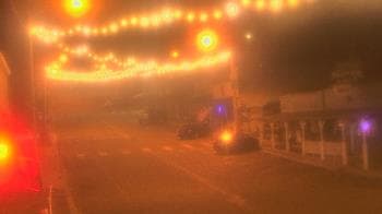 Weather camera view of Overland Hotel.