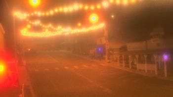 Weather camera view of Overland Hotel.