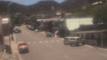 Weather camera view of Overland Hotel.