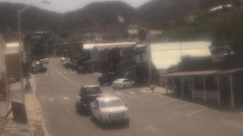 Weather camera view of Overland Hotel.