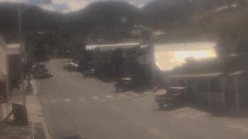 Weather camera view of Overland Hotel.